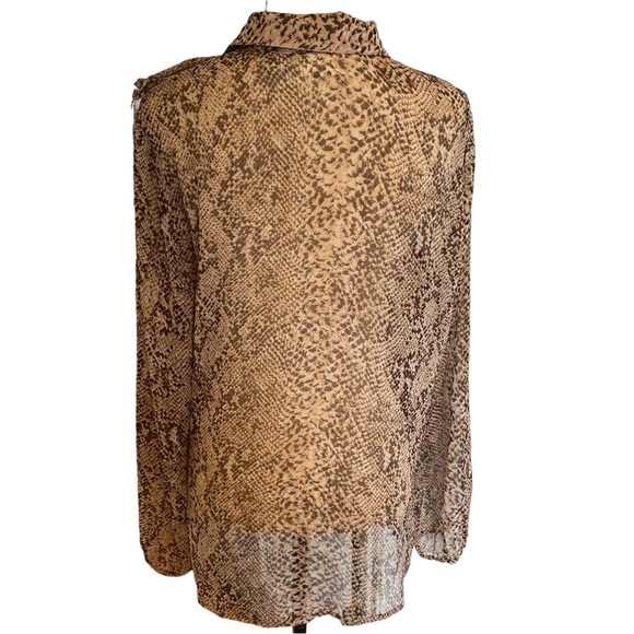 Chicos Womens Long Sleeve Blouse (12) elastic around wrist animal print sheer - Picture 9 of 9